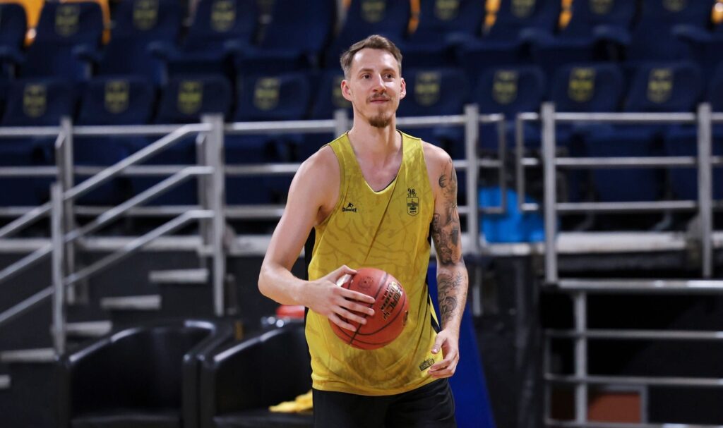 Αμφίβολος ο Κουλμπόκα για τα φιλικά με τη Μονακό