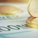 Υπάλληλος ΚΕΠ έκρυβε τον θάνατο της μητέρας της για να παίρνει τη σύνταξή της (vid)