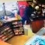 Θεσσαλονίκη: Καρέ-καρέ η δράση των ληστών σε μαγαζιά που διανυκτερεύουν (vid)