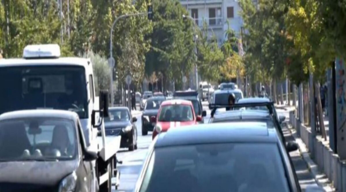 Θεσσαλονίκη: Στο μποτιλιάριασμα για… 86 ώρες οι οδηγοί