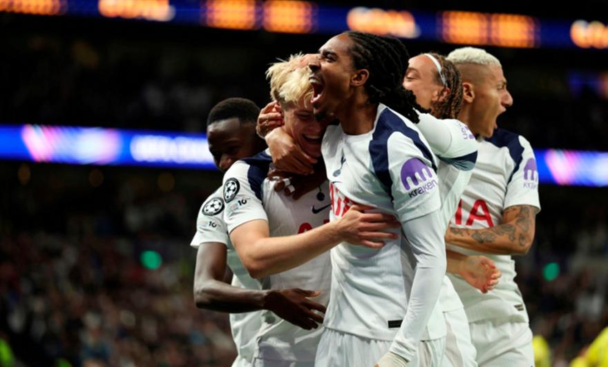 League Cup: Άνετα τα φαβορί (vids)