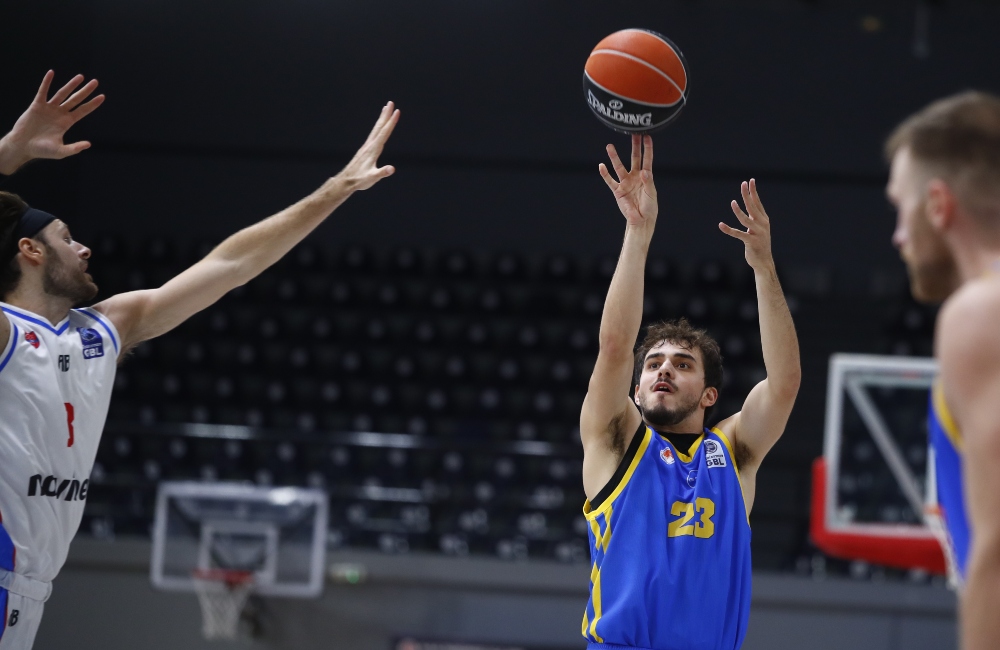 Περιστέρι: Εκτός για δύο μήνες ο Παπαδάκης (vid)