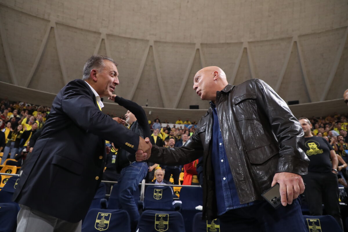 Στο Nick Galis Hall και ο Βρούτσης