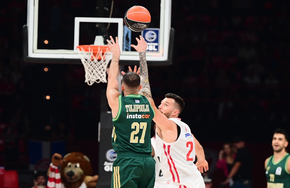 Εξαιρετικό δεύτερο δεκάλεπτο από τον Τολιόπουλο με 14 πόντους και 4 τρίποντα! (vid)