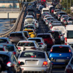 Κίνηση: Πόσες ώρες χάνουμε καθημερινά στο τιμόνι (vid)