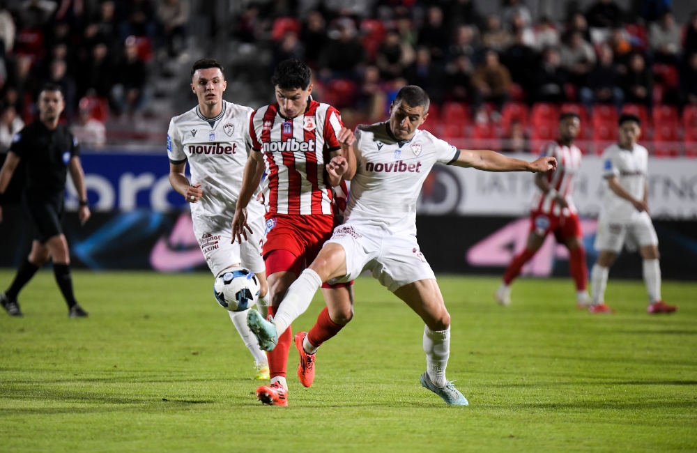 Πανσερραϊκός – ΑΕΛ Novibet 0-2: Πρώτη νίκη για τους «Βυσσινί» στο πρωτάθλημα (vid)