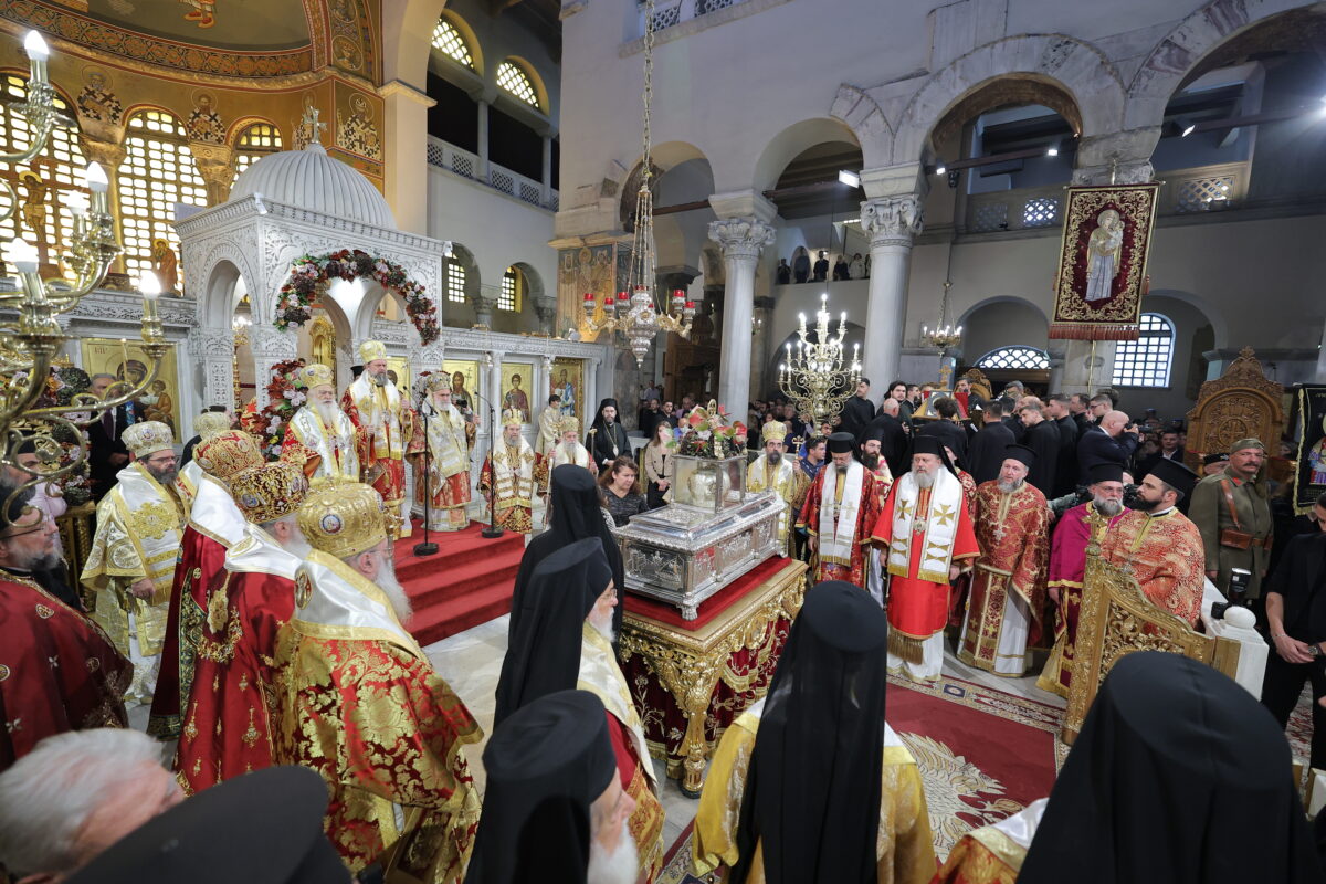 LIVE η δοξολογία στον Άγιο Δημήτριο (vid)