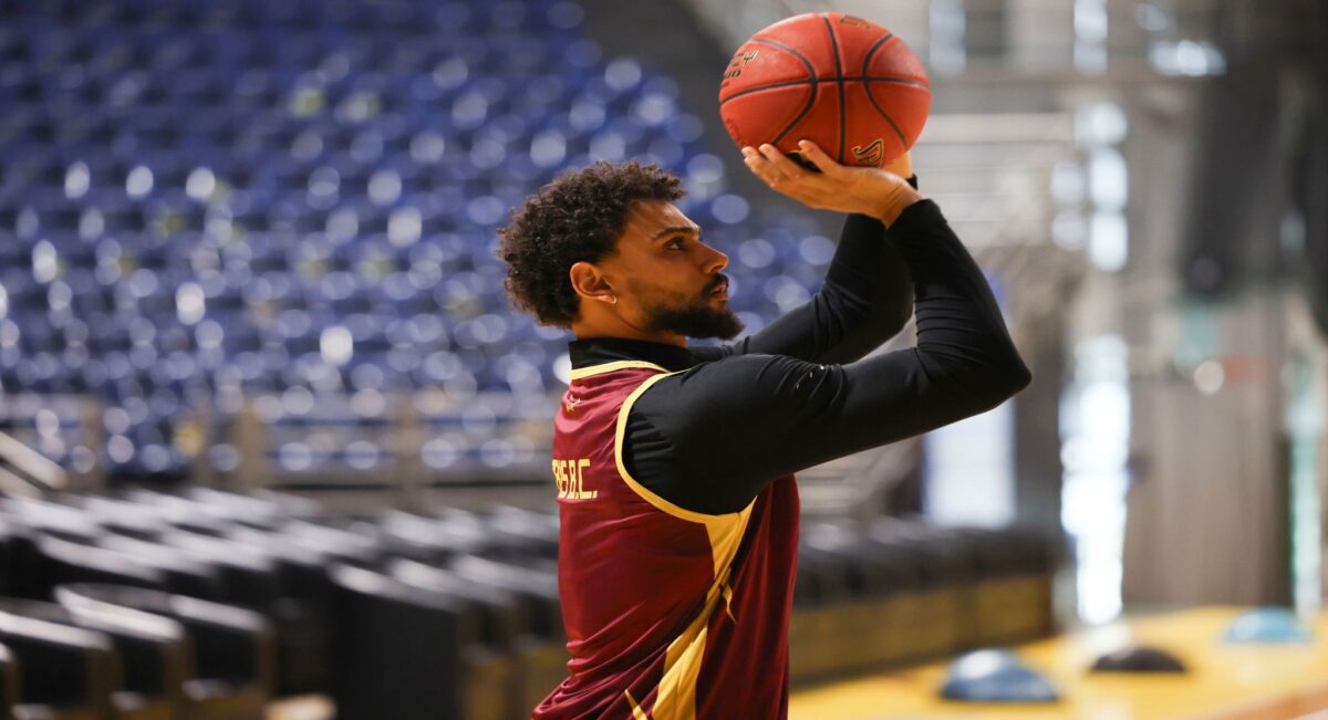 Περιμένουν τον Φορμπς με την Τσεντεβίτα