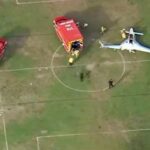 Καλιφόρνια: Αναγκαστική προσγείωση σε γήπεδο έκανε μικρό αεροσκάφος (vid)