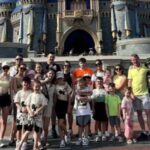 Πολύτεκνη οικογένεια με 22 παιδιά, πήγε στην Disney World και… έφαγε πρόστιμο!