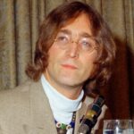 Ο δολοφόνος του Τζον Λένον αποκαλύπτει μετά από 45 χρόνια γιατί τον σκότωσε