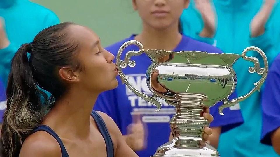 Η Φερνάντες κατέκτησε το Japan Open και έφτασε τους πέντε τίτλους στην καριέρα της (vid)