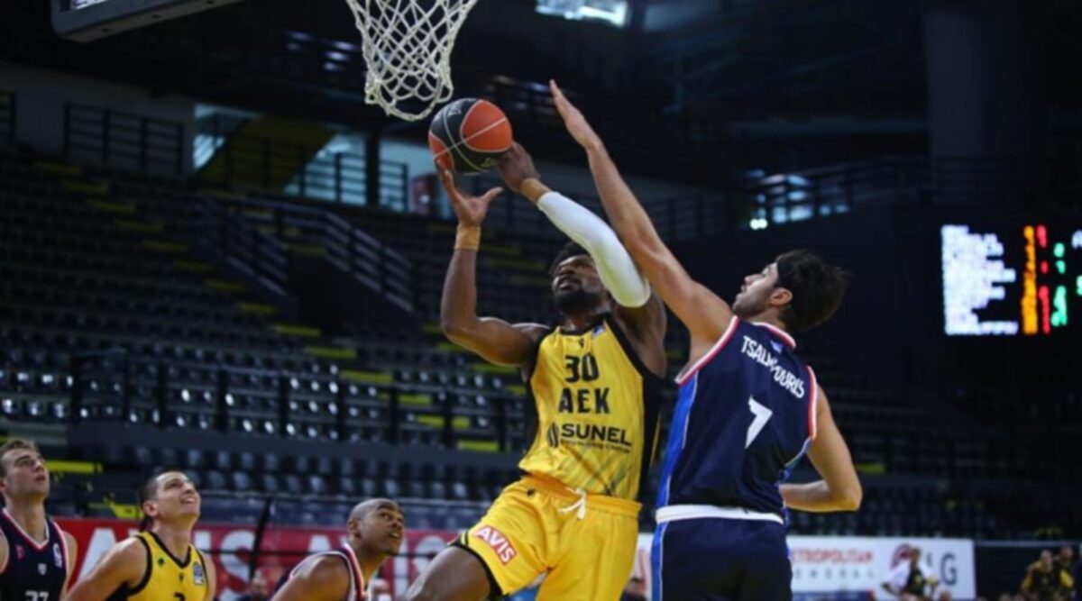 Η Φενέρμπαχτσε ανακοίνωσε τον Σίλβα της ΑΕΚ (vid)