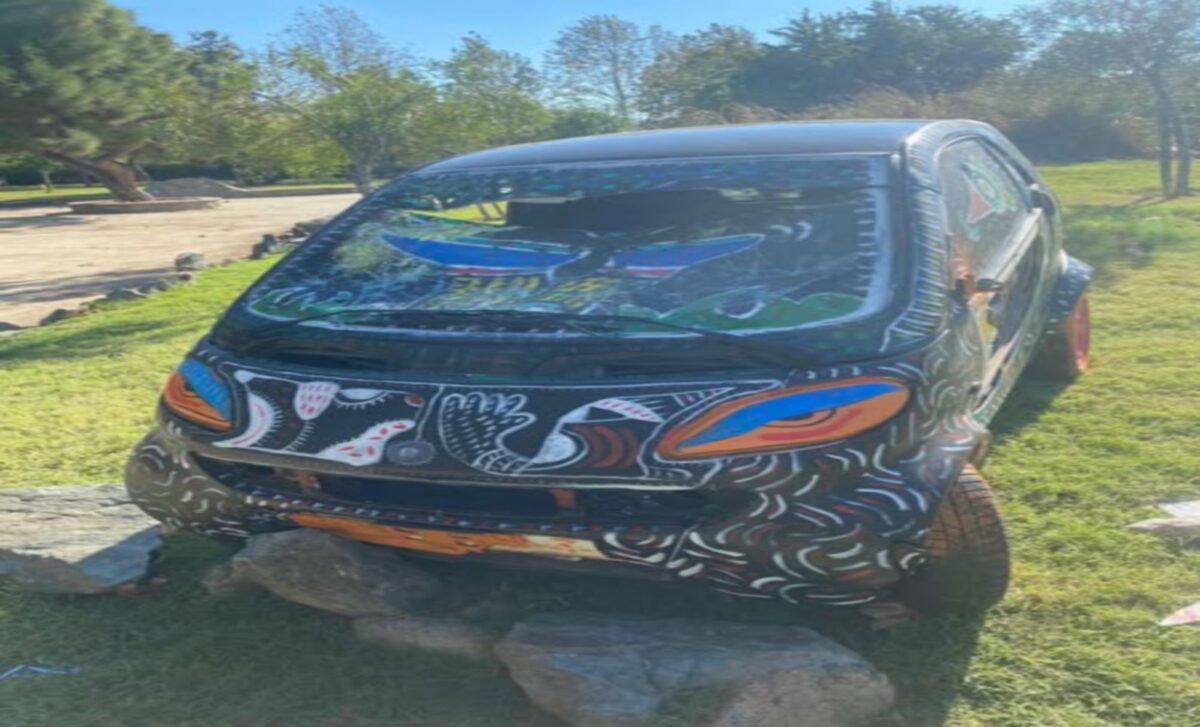 Θεσσαλονίκη: Βανδαλισμοί σε Smart που είχε μετατραπεί έργο street art (pics)