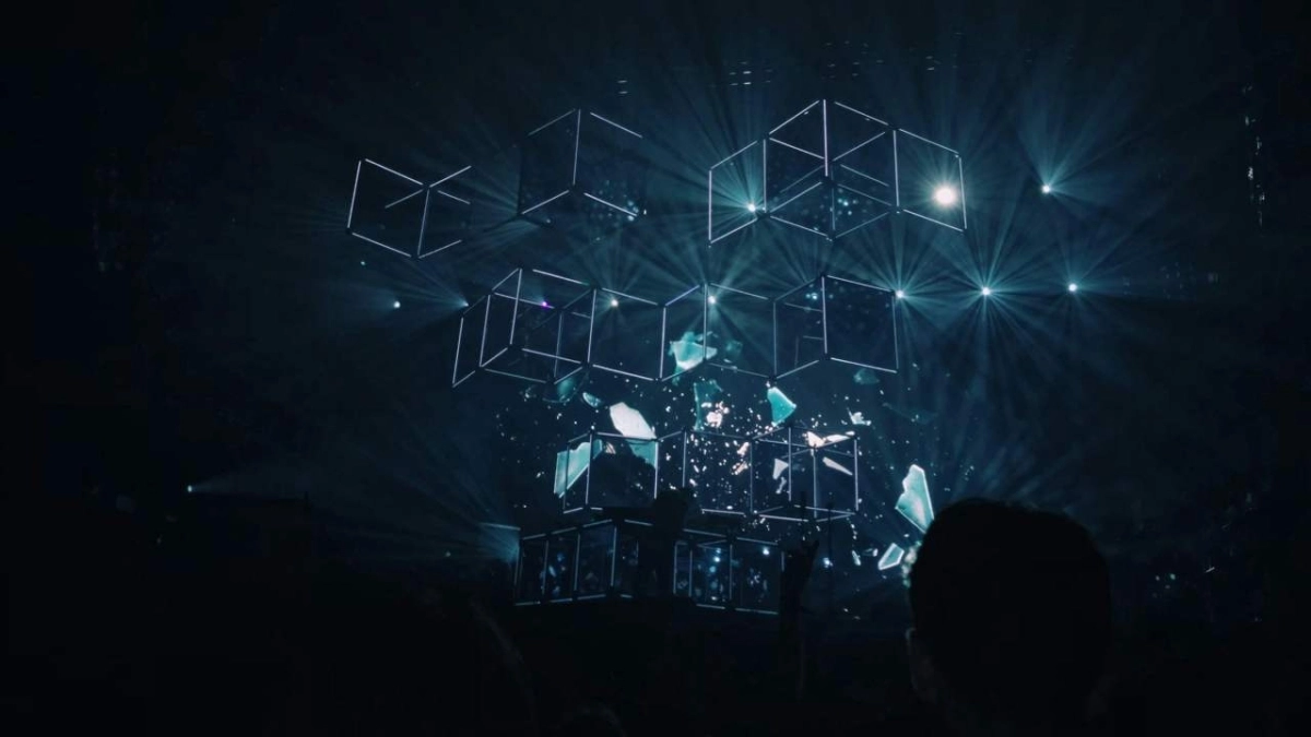 Τα κινητά τηλέφωνα πλησιάζουν στο τέλος τους! (vid)