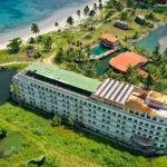 Το πλοίο-φάντασμα της Ταϊλάνδης: Ένα ξενοδοχείο που έγινε εγκαταλελειμμένος εφιάλτης στο Koh Chang