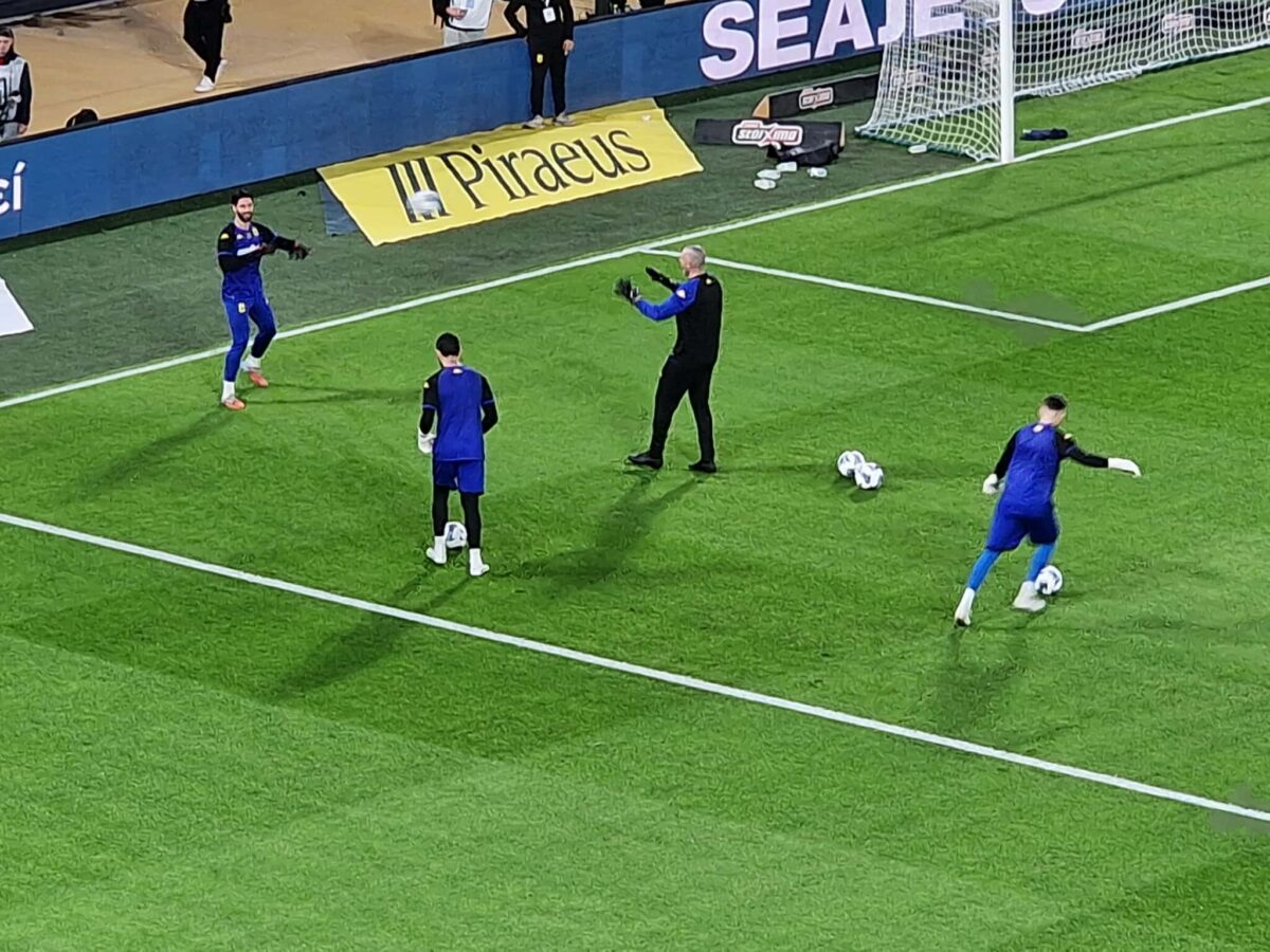 Αποδοκιμάστηκαν οι γκολκίπερ στην είσοδο, χειροκροτήθηκε ο Αθανασιάδης
