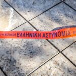 Έσερνε ηλικιωμένη στο έδαφος για να της πάρει την τσάντα (vid)