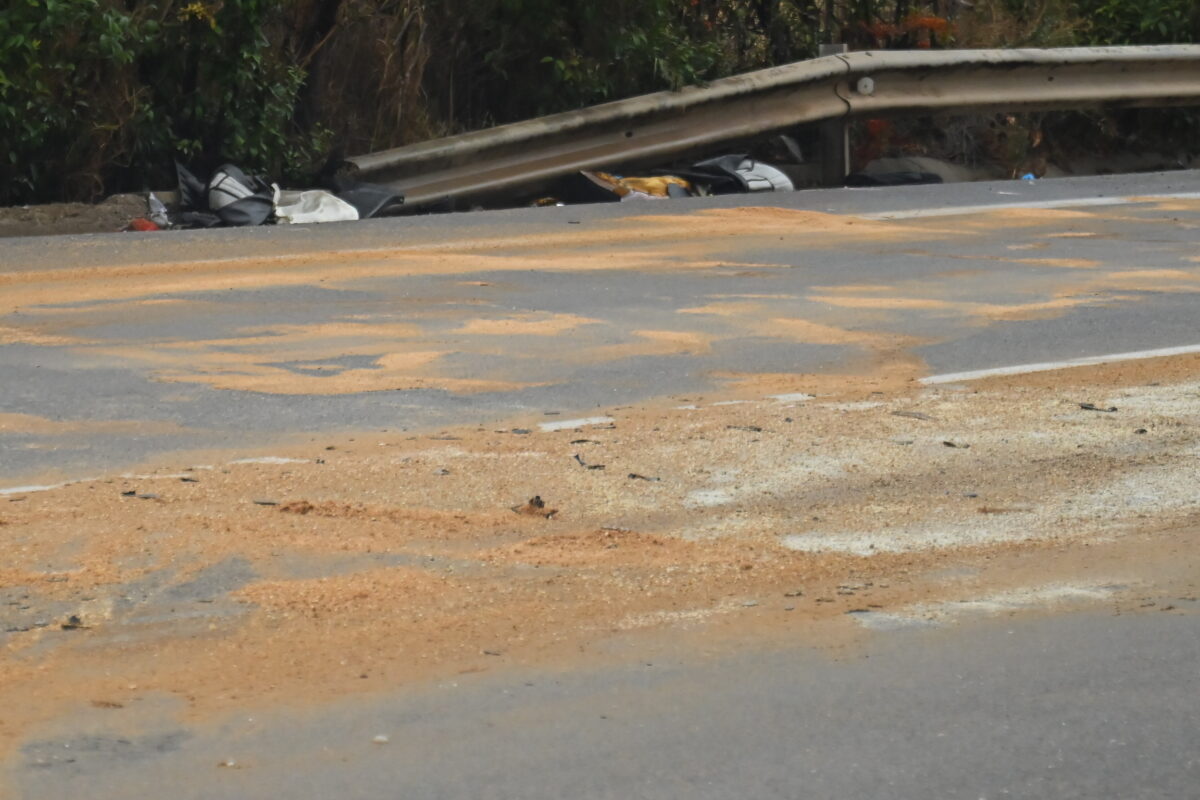 Τροχαίο με δύο φορτηγά και ένα ΙΧ στη Θεσσαλονίκη