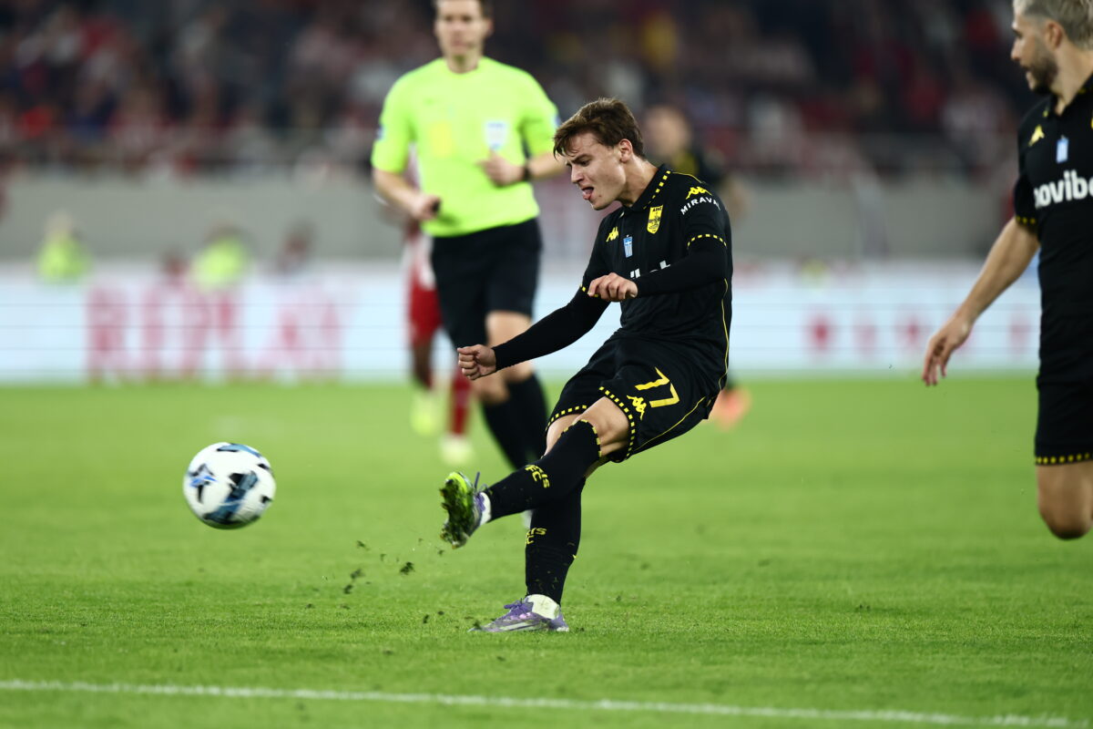 Με Παναγίδη στο “10” και βασικό Αλφαρέλα – Στον πάγκο ο Φαμπιάνο