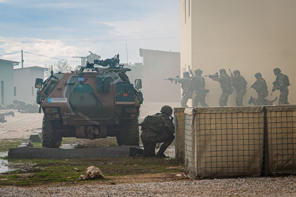 Οι αυξήσεις που ανακοίνωσε ο Δένδιας για τους στρατιωτικούς