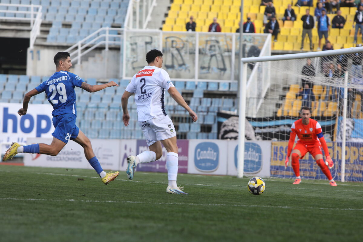 Hρακλής – Καβάλα: Το 1-0 των γηπεδούχων με τον Μάναλη (vid)