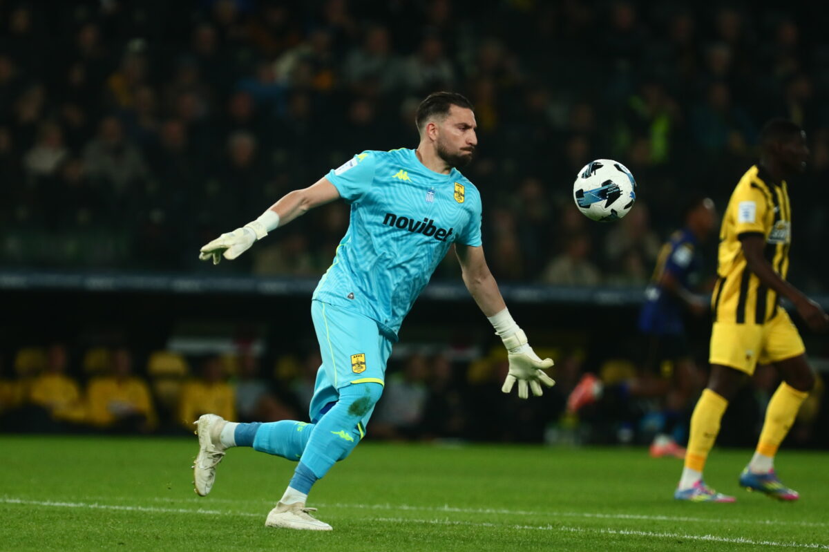 Ο 48 επαφές που λένε πολλά… (vid)