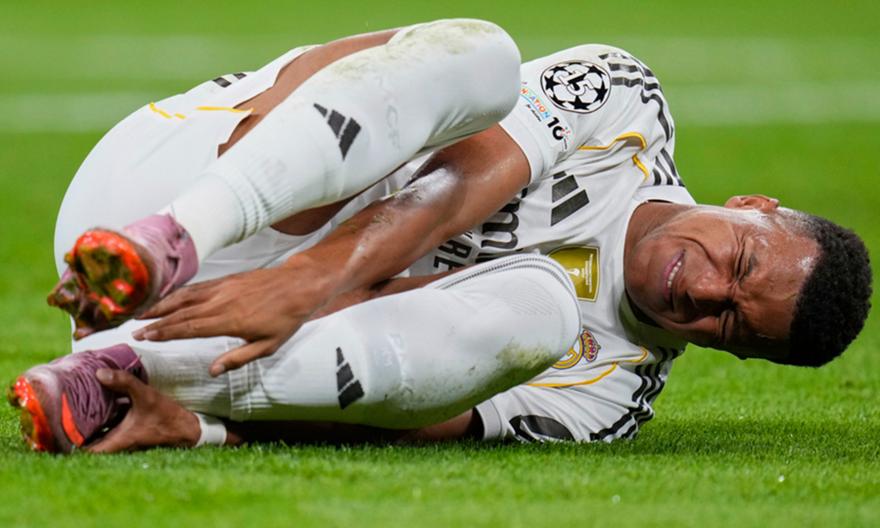 Συναγερμός στη Ρεάλ με Εμπαπέ, αποχώρησε από την αποστολή της Γαλλίας! (vid)