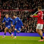 «Σφαλιάρα» σε Γιουνάιτεντ, 0-1 από τη Έβερτον των δέκα παικτών