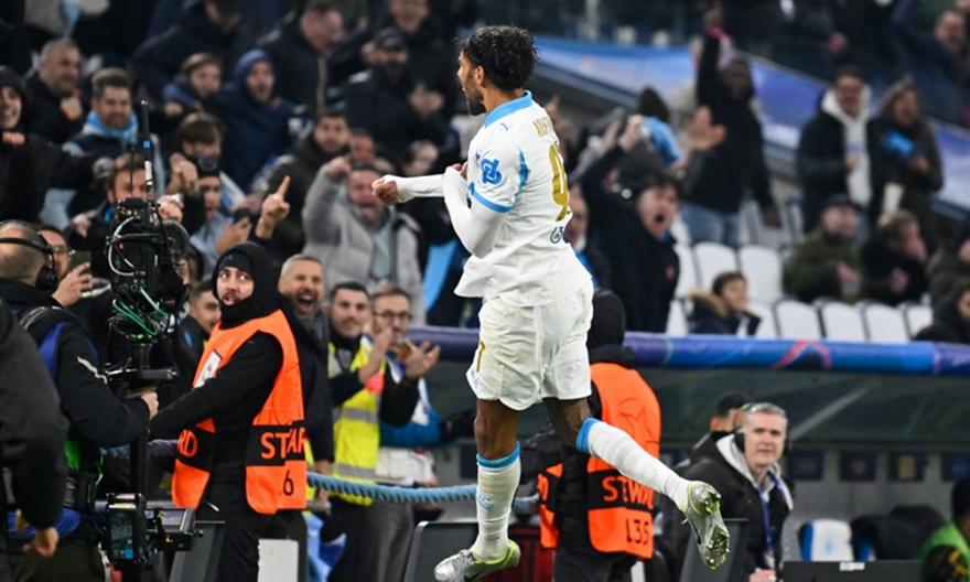 Με Ομπαμεγιάνγκ η Μαρσέιγ 2-1 την Νιουκάστλ (vid)