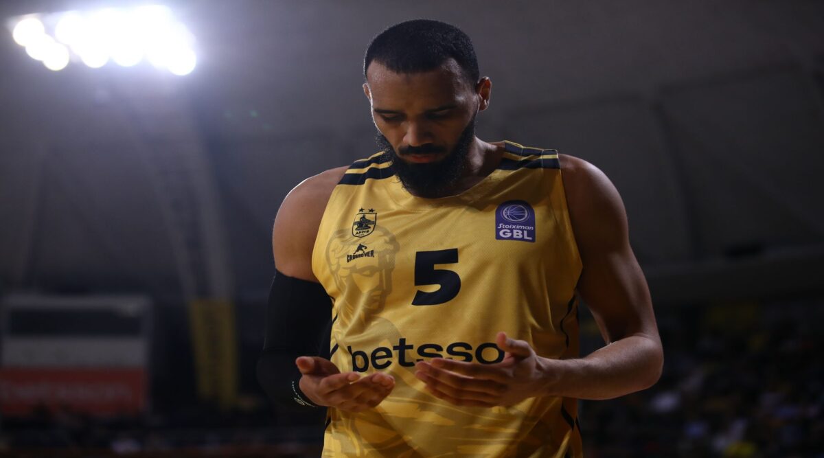 Νουά: “Πρέπει να αλλάξουμε τα πάντα για να κερδίσουμε…”