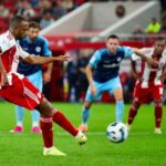 Βαλέρι: «Δεν υπάρχει πέναλτι στον Ελ Κααμπί στο Ολυμπιακός-Ατρόμητος»