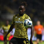 Πέντε ματς, τέσσερις τετράδες, δύο γκολ (vid)