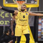 Πρώτες επαφές με Νουά (vid)