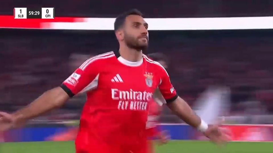 Το… σόου του Παυλίδη και το “κυνήγι” του Μουρίνιο στον διαιτητή (vid)