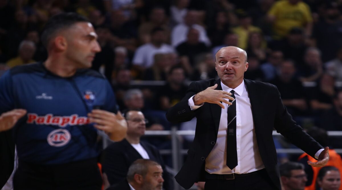 Ζντοβτς: “Ηταν σαν να θέλαμε να δώσουμε το παιχνίδι στον αντίπαλο” (vid)