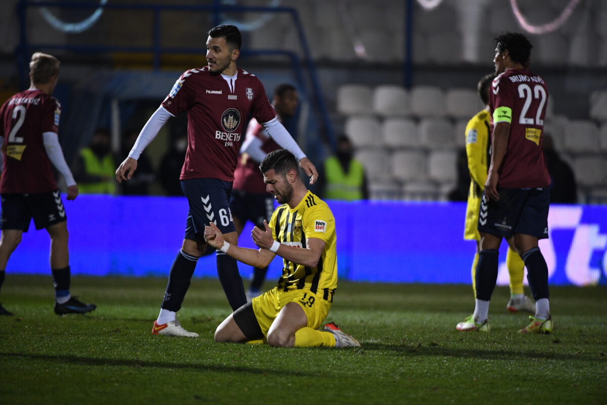 Πρώην επιθετικός του ΑΡΗ… είπε “αντίο” (pic)