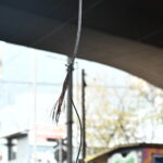 Θεσσαλονίκη: Οδηγός λεωφορείου πήρε… παραμάζωμα μπάρες σε σιδηροδρομική διάβαση