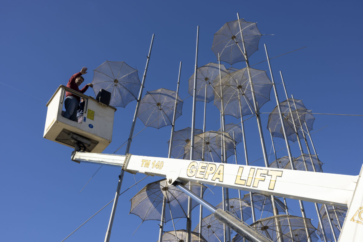 Γύρισαν… σπίτι οι ομπρέλες του Ζογγολόπουλου