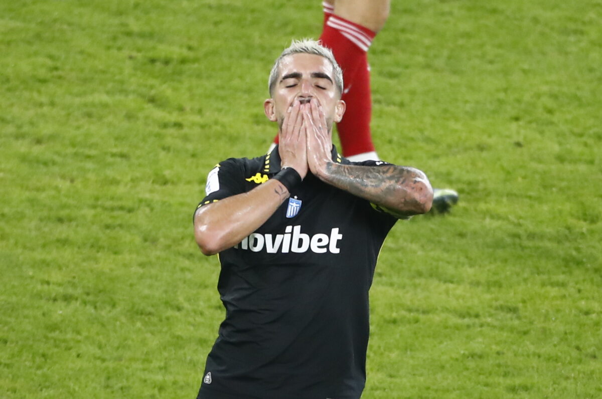 Στον πάγκο ο Μόντσου, βασικός ο Ντούντου