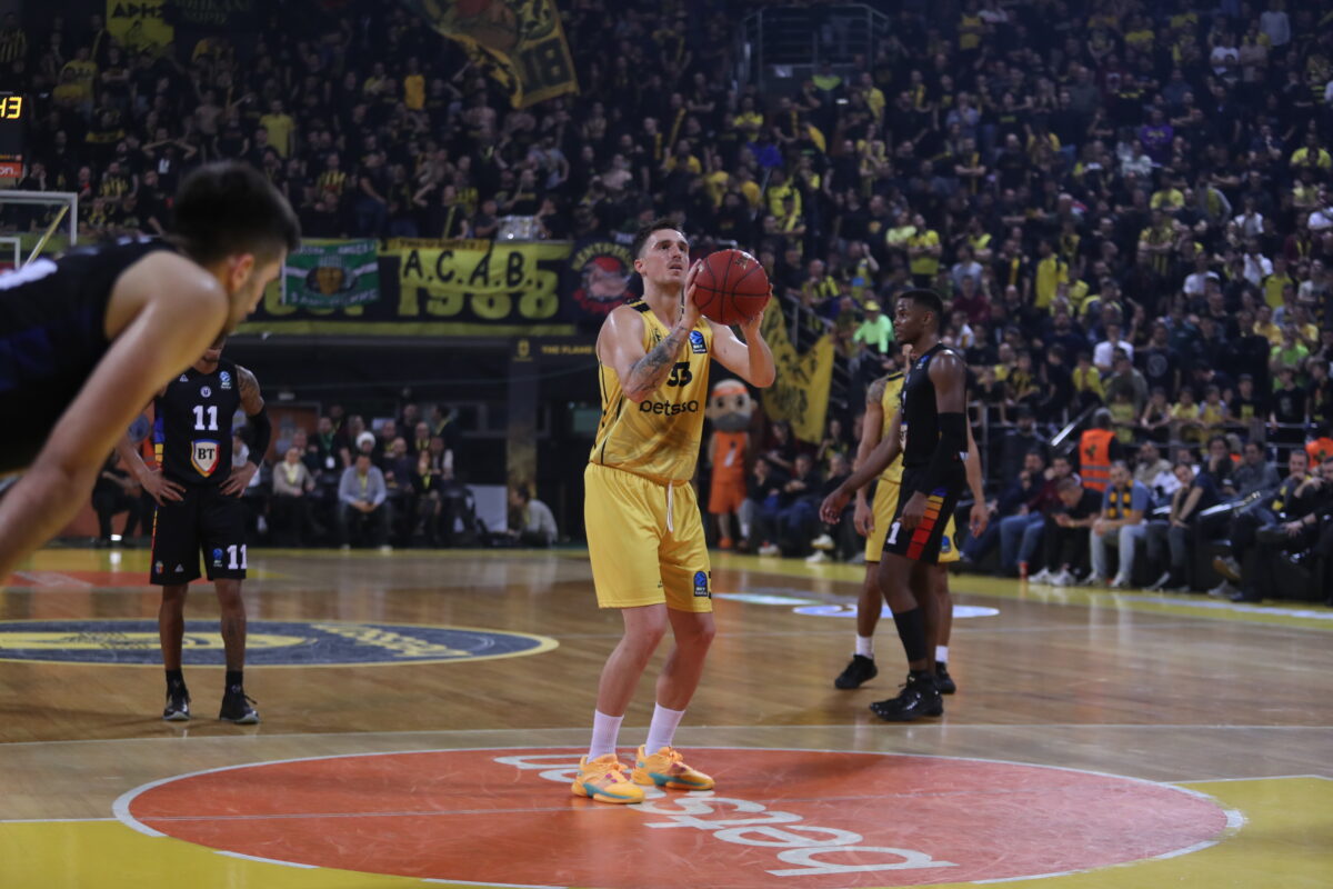 Το κάλεσμα του Άντζουσιτς στο κόσμο (pic)