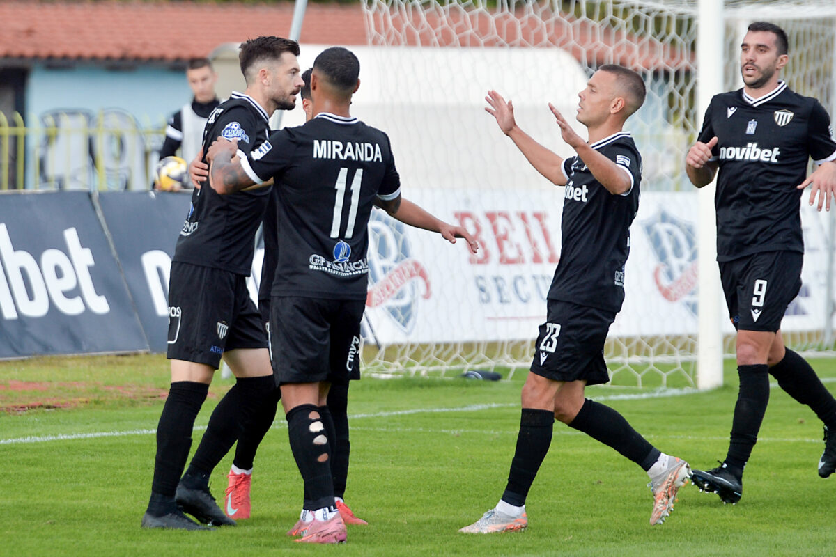 Ασταμάτητη η Καλαμάτα (vids)