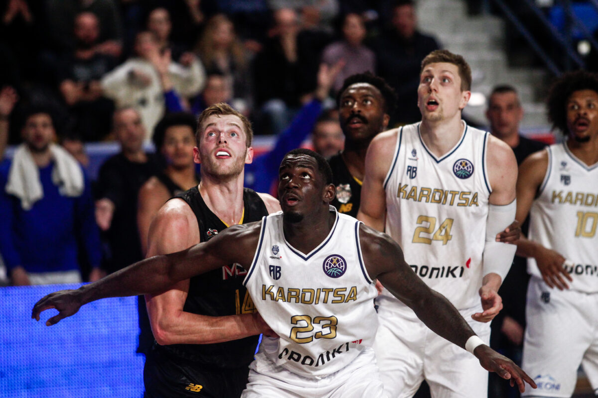 Χάνει το πλεονέκτημα η Καρδίτσα, έχασε από την Μερσίν