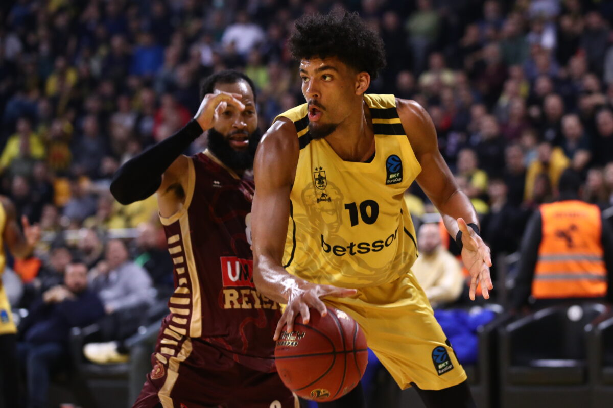 Φόρεστερ: «Το δικαίωμα να καυχιέσαι ότι νίκησες τον άλλον» (vid)