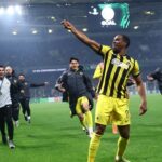 Μυθική ανατροπή από ΑΕΚ και πρόκριση στους «16» του Conference (vid)