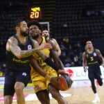 Πρώτο δεκάλεπτο με 8-1 φάουλ και 12-0 βολές!!!!