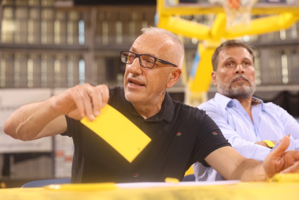 Αρβανίτης: «Από τα 45 εκατ. χρέη στη νέα μέρα – Περήφανος για όσα πετύχαμε»