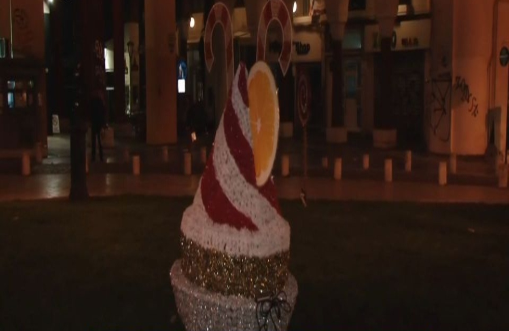 Σε χριστουγεννιάτικους ρυθμούς η Θεσσαλονίκη (vid)