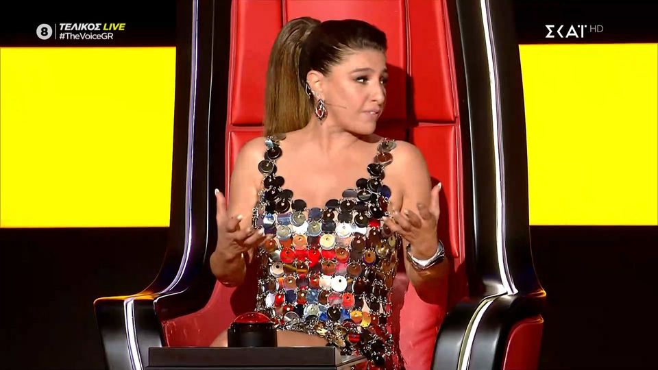 Η Παπαρίζου… φωτιά στον τελικό του “The Voice” (vid)