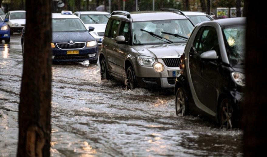 Κακοκαιρία: Πότε μπορούν οι εργαζόμενοι να μην εργαστούν και να πληρωθούν